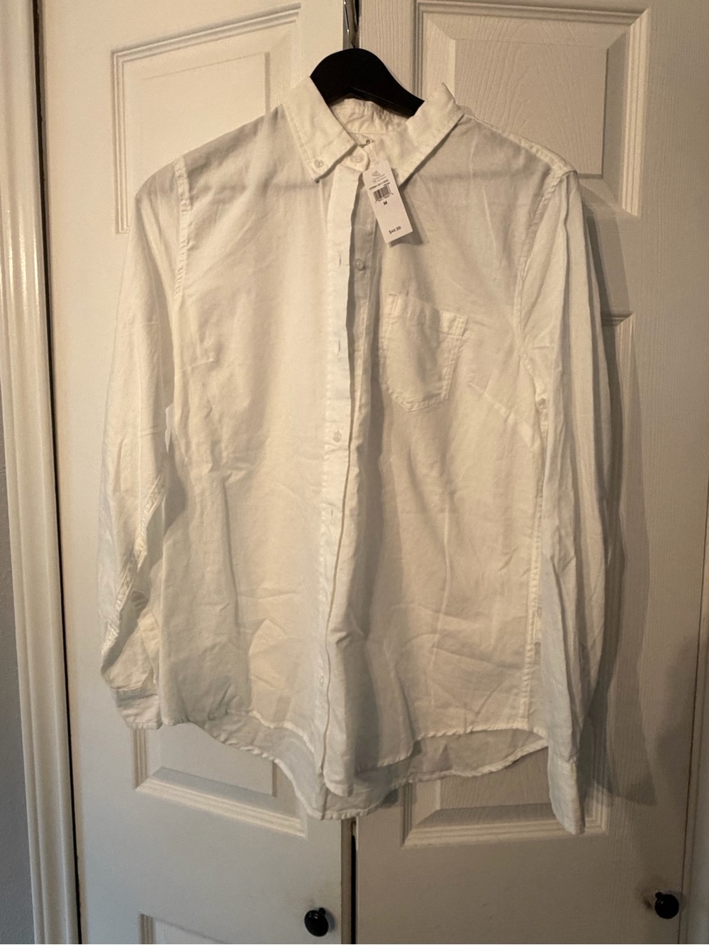 GAP  White Long-Sleeve Button-Down Shirt